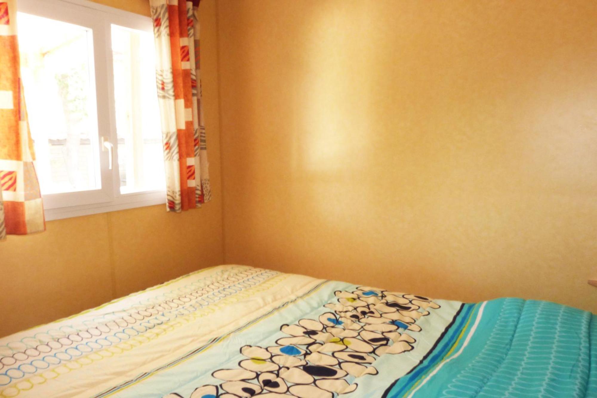 Camping Le Mediterranee Hyeres Ruang foto