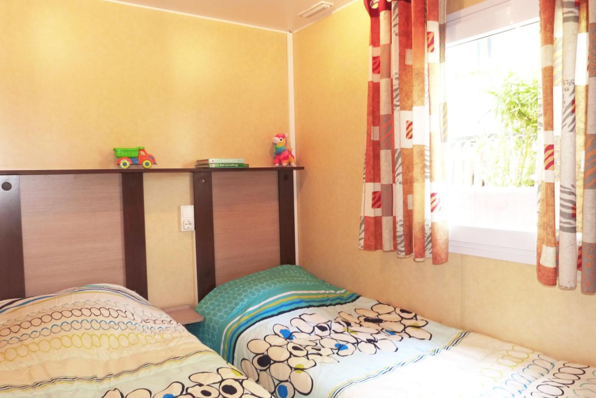 Camping Le Mediterranee Hyeres Ruang foto